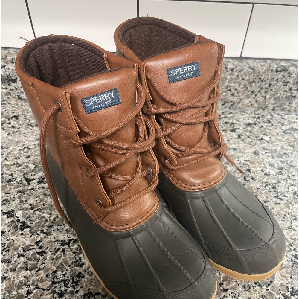 Youth Size 5 Sperry Port Duck Boots